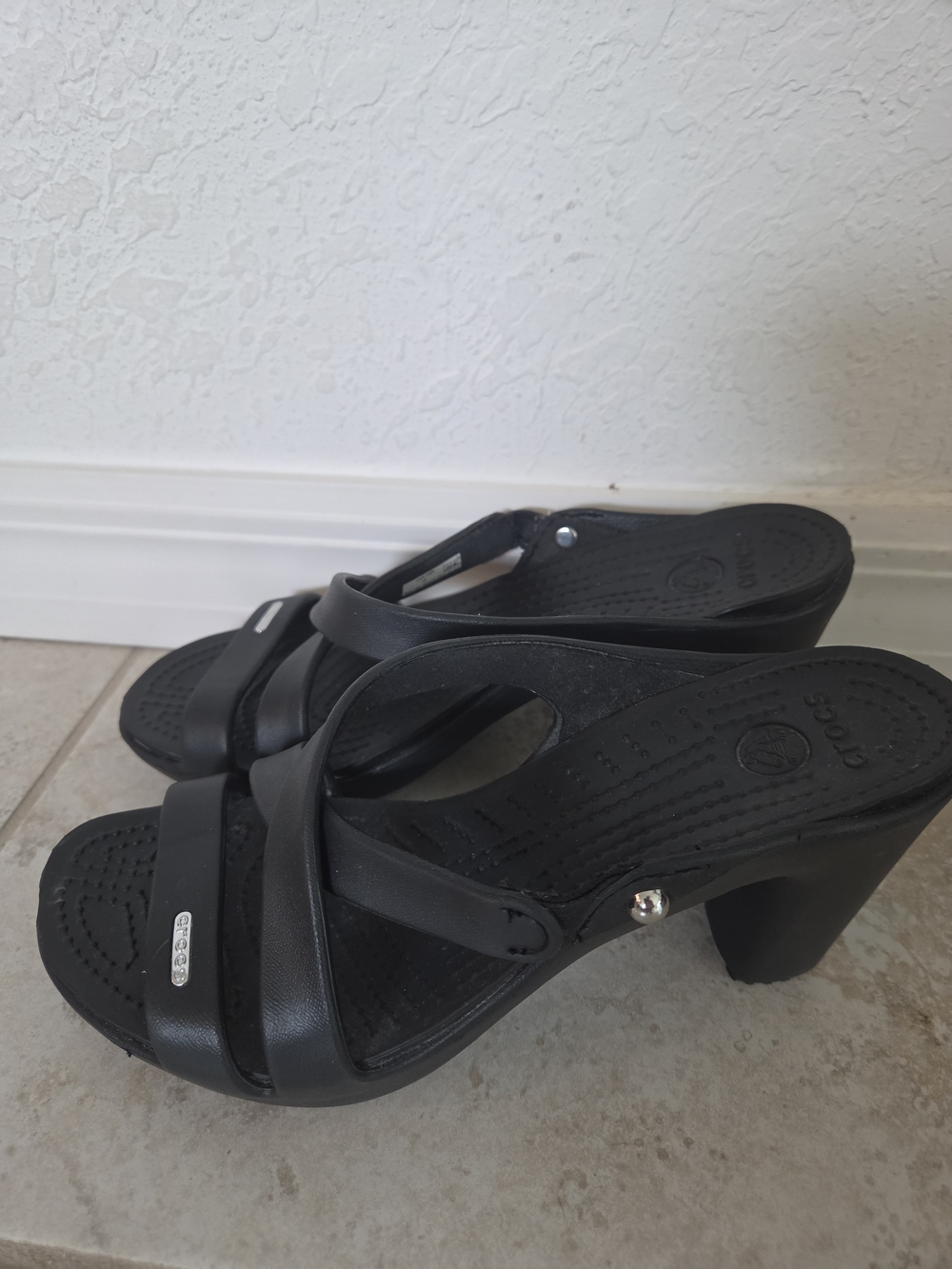 Crocs Cyprus high-heeled mule sandals in Black 8W
